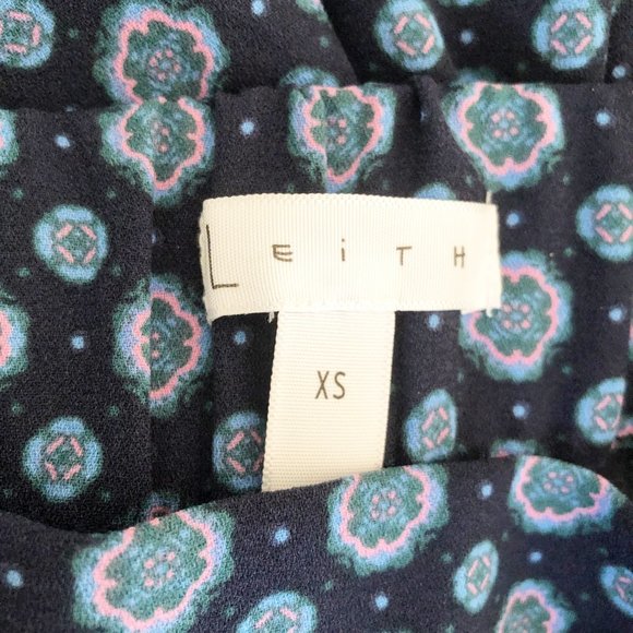 NWT Vintage Inspired 70s High Waisted Printed Pant - Picture 4 of 8